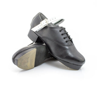 Essential Jig Shoe with White Straps